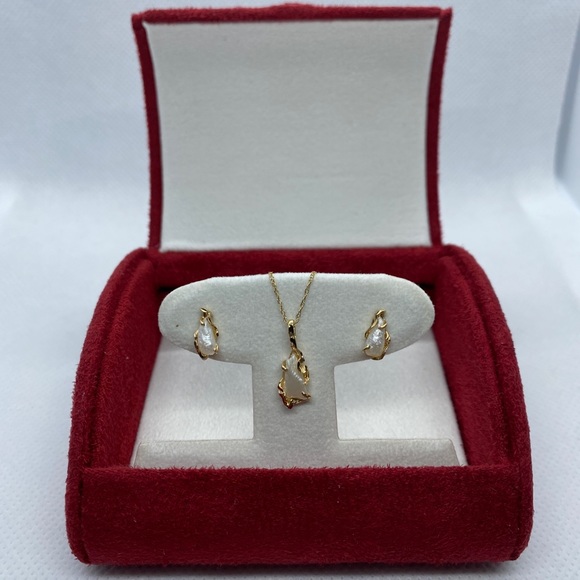 14k rough cut mother of pearl set